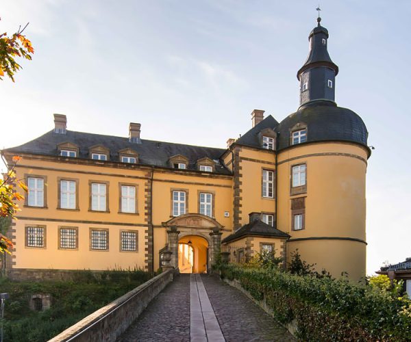Zufahrt Schloss Friedrichstein in Bad Wildungen